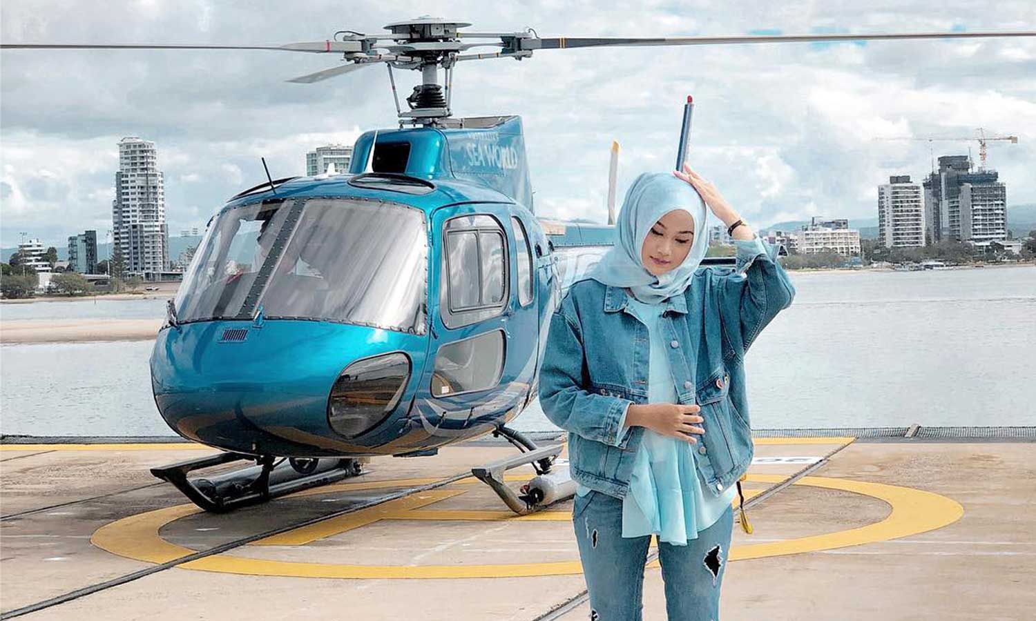Hijab Traveler Tampil Stylish Saat Liburan Ini Dia Rahasianya