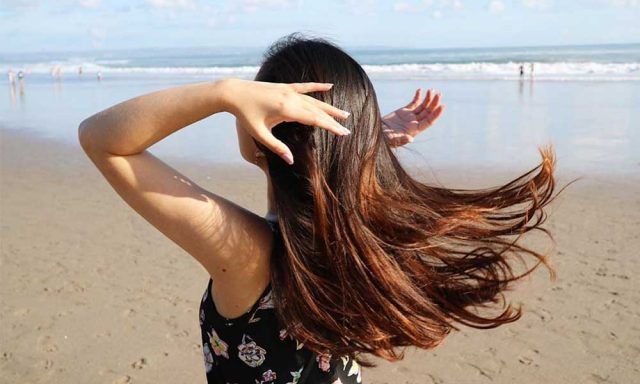 tips rambut indah salon traveling bepergian perawatan treatment berkilau hitam liburan tidak lepek bagaimana produk kecantikan pilihan merek branded