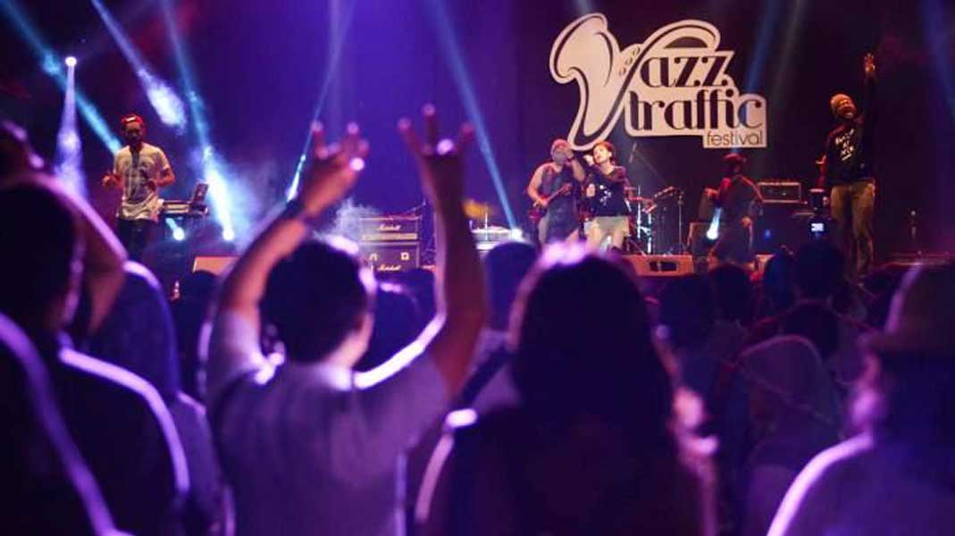 event konser musik festival jazz indonesia paling terkenal populer ditunggu musisi penyanyi group band nasional internasional tingkat dunia terbaru tahunan
