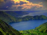 tempat tujuan destinasi wisata danau toba sumatera utara paling bagus terbaik populer medan lokasi liburan traveling pergi ke mana where to go peta arah dekat penginapan