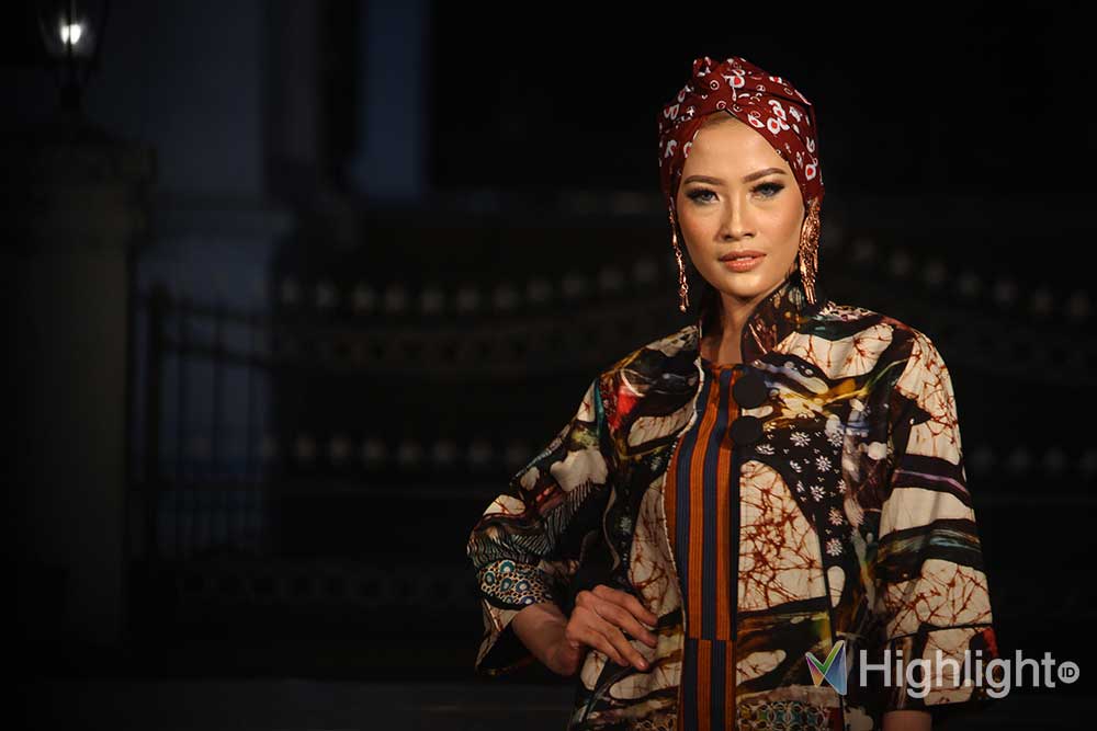 jogja international batik biennale 2018 yogyakarta event pameran bazaar workshop koleksi fashion show designer brand label merek lokal terbaru motif makna kraton klasik kontemporer trend