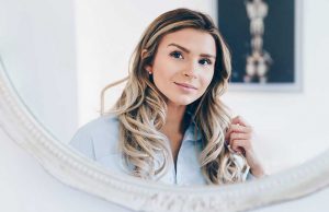 tips kecantikan cara bagaimana merawat rambut indah salon beauty therapist hairdresser hairstylist peralatan perlengkapan langkah steps tahapan mencoba praktik