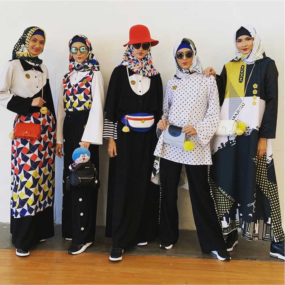 event acara kegiatan modo mode doraemon fashion show 2019 grand indonesia koleksi rancangan pakaian baju busana designer terbaru runway