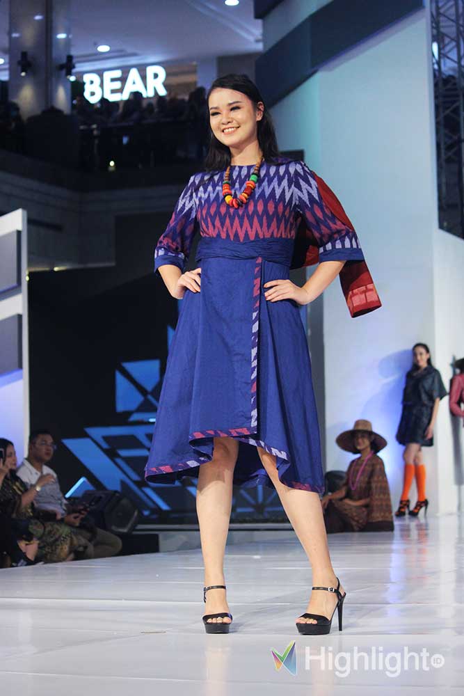 liputan event acara kegiatan jogja fashion festival 2019 desainer show model koleksi rancangan busana pakaian lokal merek buatan indonesia terbaru terkini