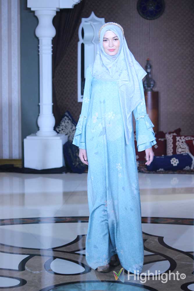 liputan event jovian mandagie ria miranda fashion designer show lokal indonesia malaysia kolaborasi modest wear koleksi hari raya lebaran idul fitri limited edition merek branded