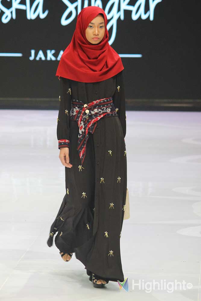 indonesia fashion week ifw 2019 wardah journey show tampilan look makeup rancangan busana pakaian modest wear muslimah desainer terkenal