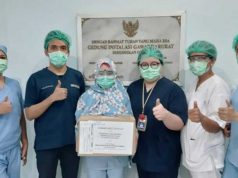Dermaster Klinik Indonesia menyumbangkan perlengkapan APD untuk para tenaga medis