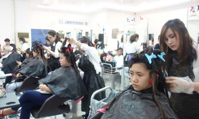 Rêver Academy merupakan sekolah kecantikan yang menawarkan Program Makeup dan Kecantikan Rambut