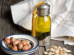 Fungsi manfaat khasiat kegunaan minyak argan oil kecantikan kesehatan rambut