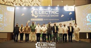 PERIKLINDO Electric Vehicle Show (PEVS) 2022 event pameran otomotif kendaraan listrik