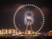 Buttonscarves menayangkan pertunjukan light show di Ain Dubai Ferris Wheel ulang tahun ke-6