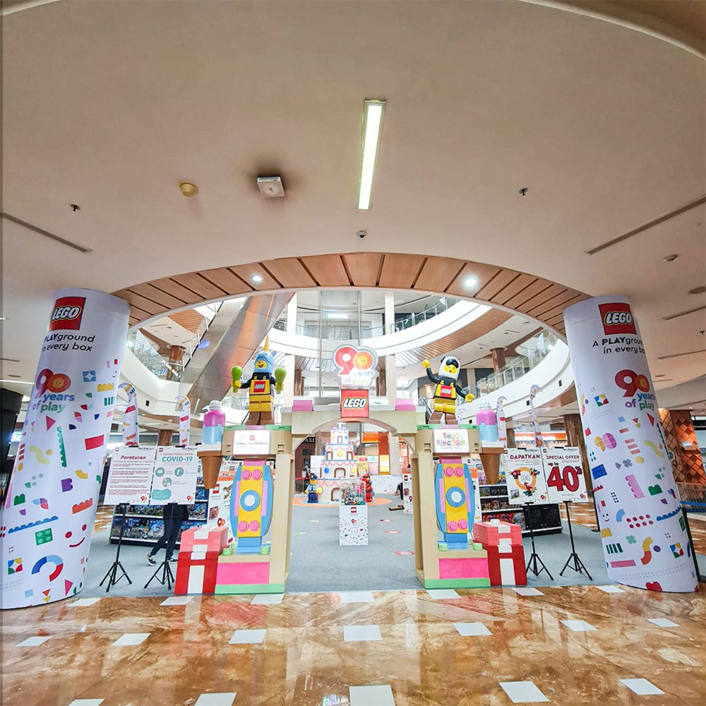 LEGO Toys Kingdom 90th Anniversary Main Atrium Bintaro Jaya Xchange Mall pameran mainan