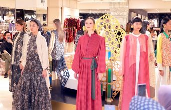 Galeries Lafayette jakarta fashion show brand koleksi terbaru toko pakaian