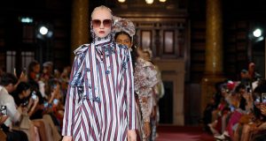 benang jarum buttonscarves london fashion week designer indonesia modest